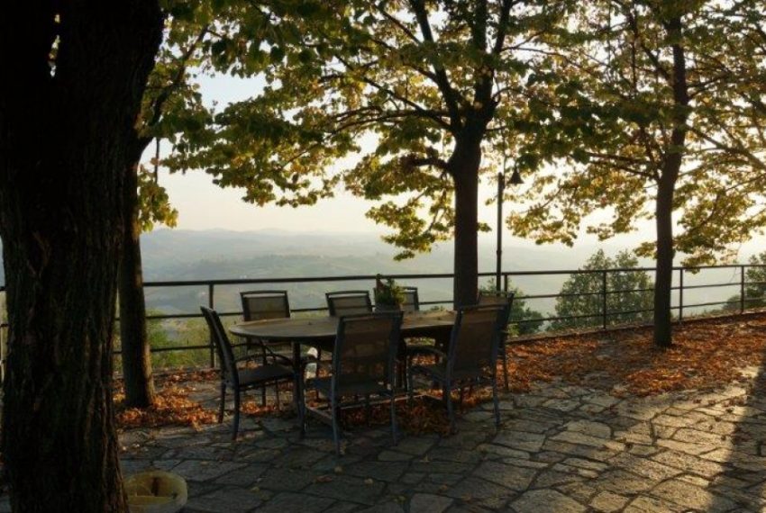 case-in-piemonte-piedmont-real-estate-panoramic-villa-b&b-panoramic-position-22