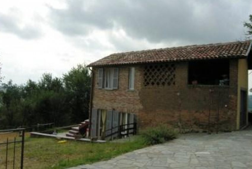 case-in-piemonte-piedmont-real-estate-panoramic-villa-b&b-panoramic-position