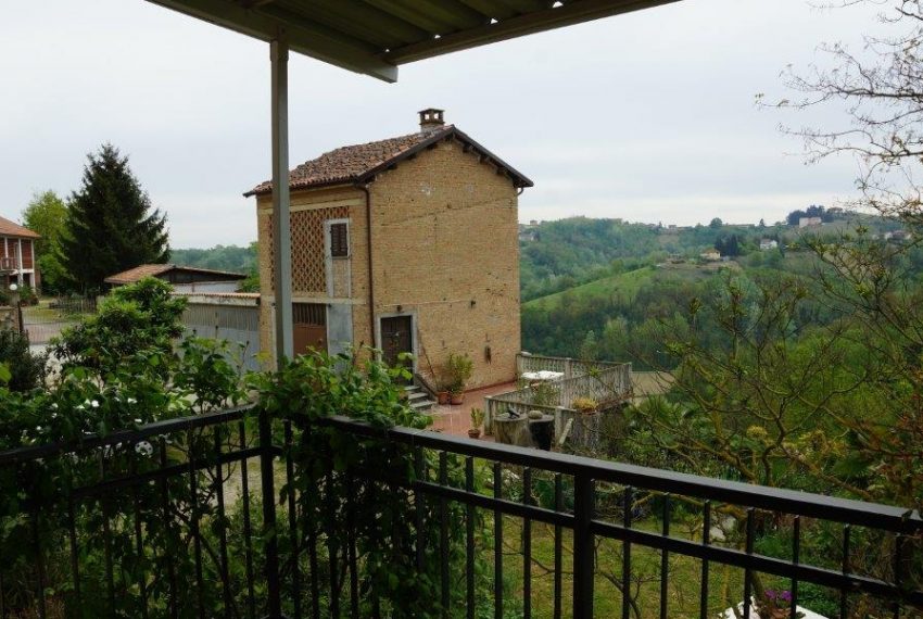case-in-piemonte-piedmont-real-estate-magnificent-cascinale-view-005