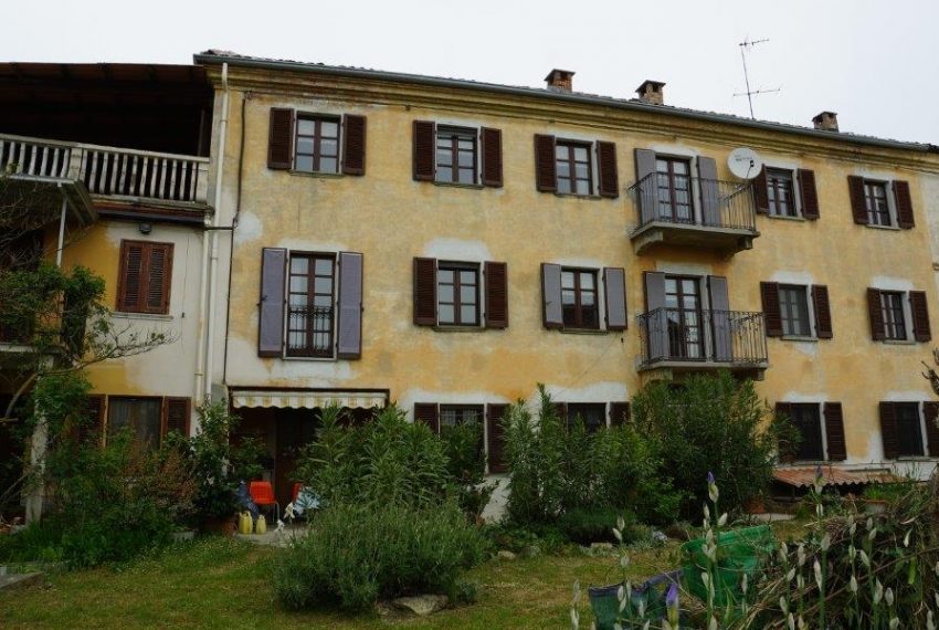 case-in-piemonte-piedmont-real-estate-magnificent-cascinale-view-019