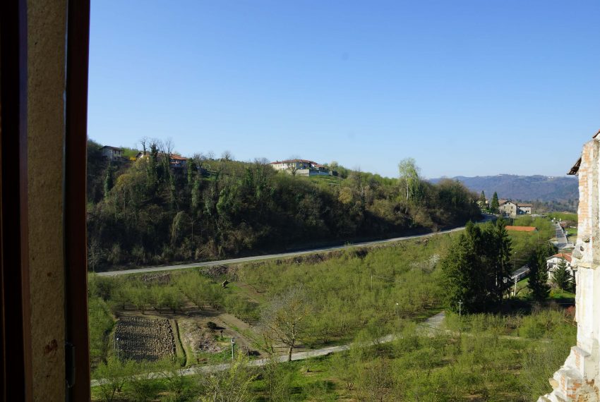 CP-1185-cravanzana-lange-alba-real-estate-property-italia-fabiana-elianne-unesco-stonehouse-italy-cottage-baita (17)