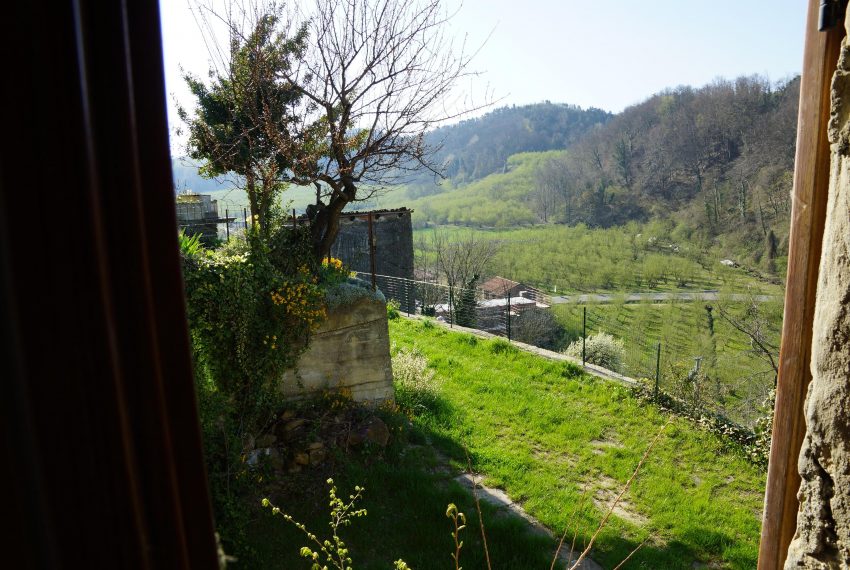 CP-1185-cravanzana-lange-alba-real-estate-property-italia-fabiana-elianne-unesco-stonehouse-italy-cottage-baita (27)