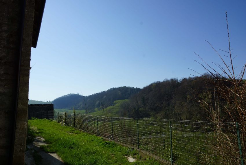 CP-1185-cravanzana-lange-alba-real-estate-property-italia-fabiana-elianne-unesco-stonehouse-italy-cottage-baita (38)