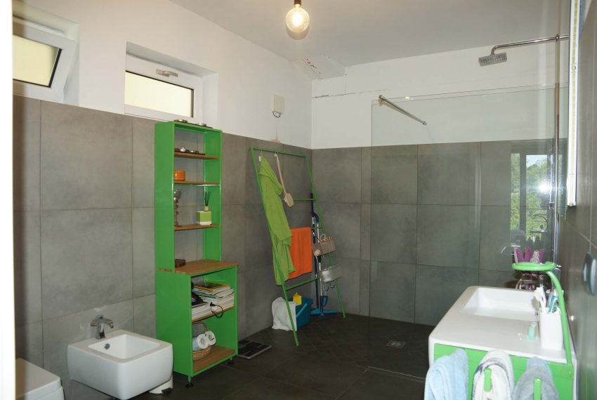 CP-1304-unesco-vineyard-winery-nizza-barbera-fabiana-elianne-realestate-caseinpiemonte-asti-homesinpiemonte (54)