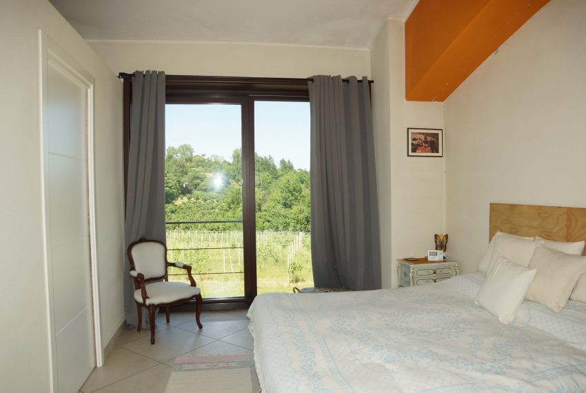 CP-1304-unesco-vineyard-winery-nizza-barbera-fabiana-elianne-realestate-caseinpiemonte-asti-homesinpiemonte (55)