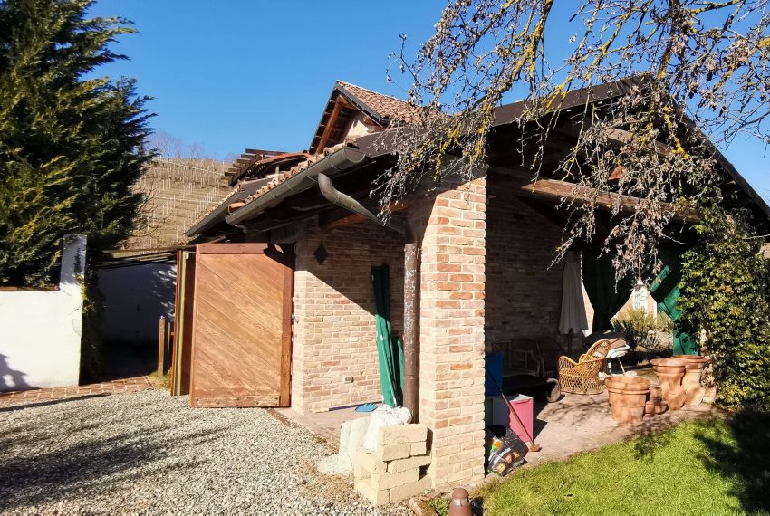 CM-1309_agliano_unesco-barbera-fabiana-nizza-elianne-caseinpiemonte-asti-realestate-homesinpiemonte-cascina-pool (22)