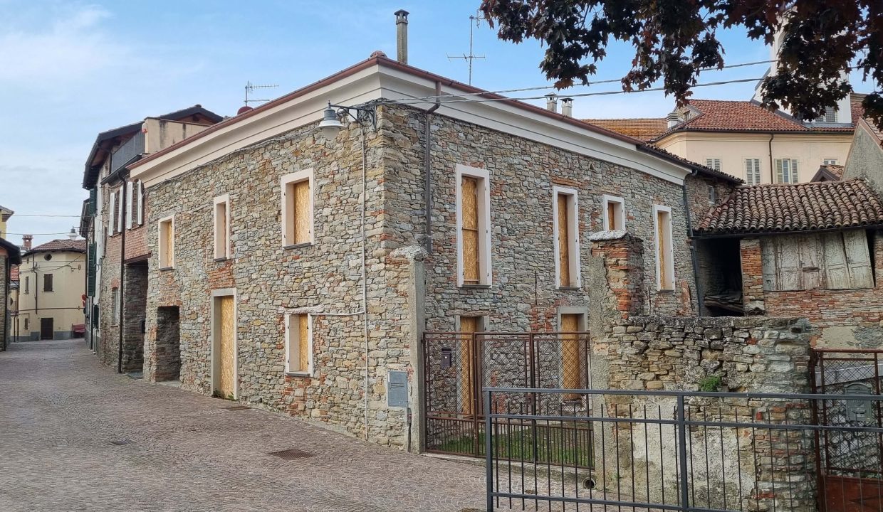 CP-1568-terzo-realestate-fabiana-elianne-acquiterme-piemonte-renovation-historic-caseinpiemonte (2)