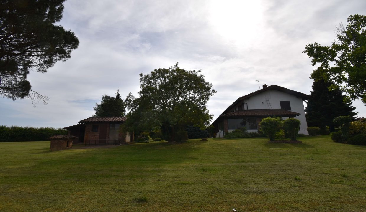 case-in-piemonte-piedmont-properties-real-estate-eli-anne-fabiana (1)