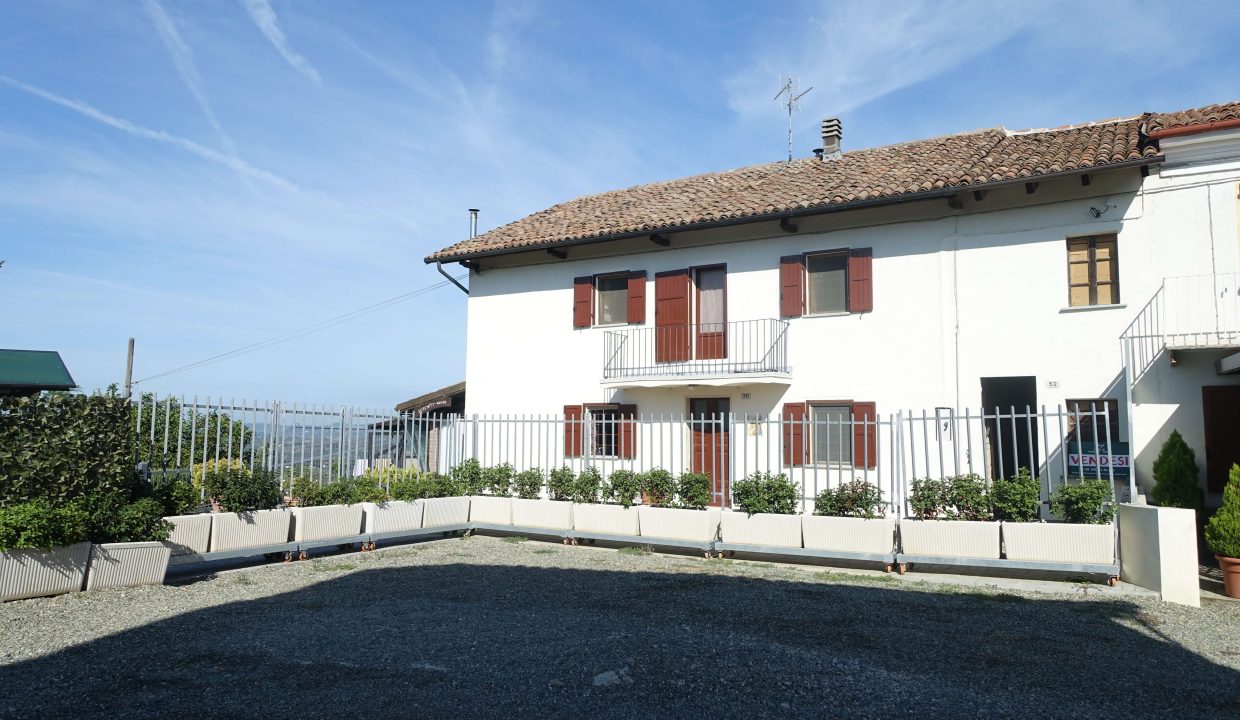 CP-1612_nizza_piemonte_realestate_elianne_fabiana_caseinpiemonte_homesinpiemonte_unesco ( (41)
