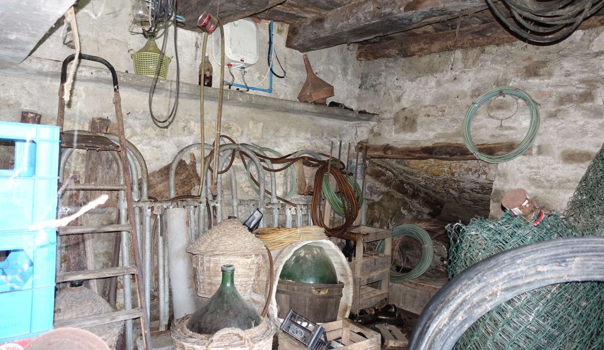 CP_1618_cascina_pietra_stoneproperty_langhe_piemonte_caseinpiemonte_elianne_realestate_unesco (14)