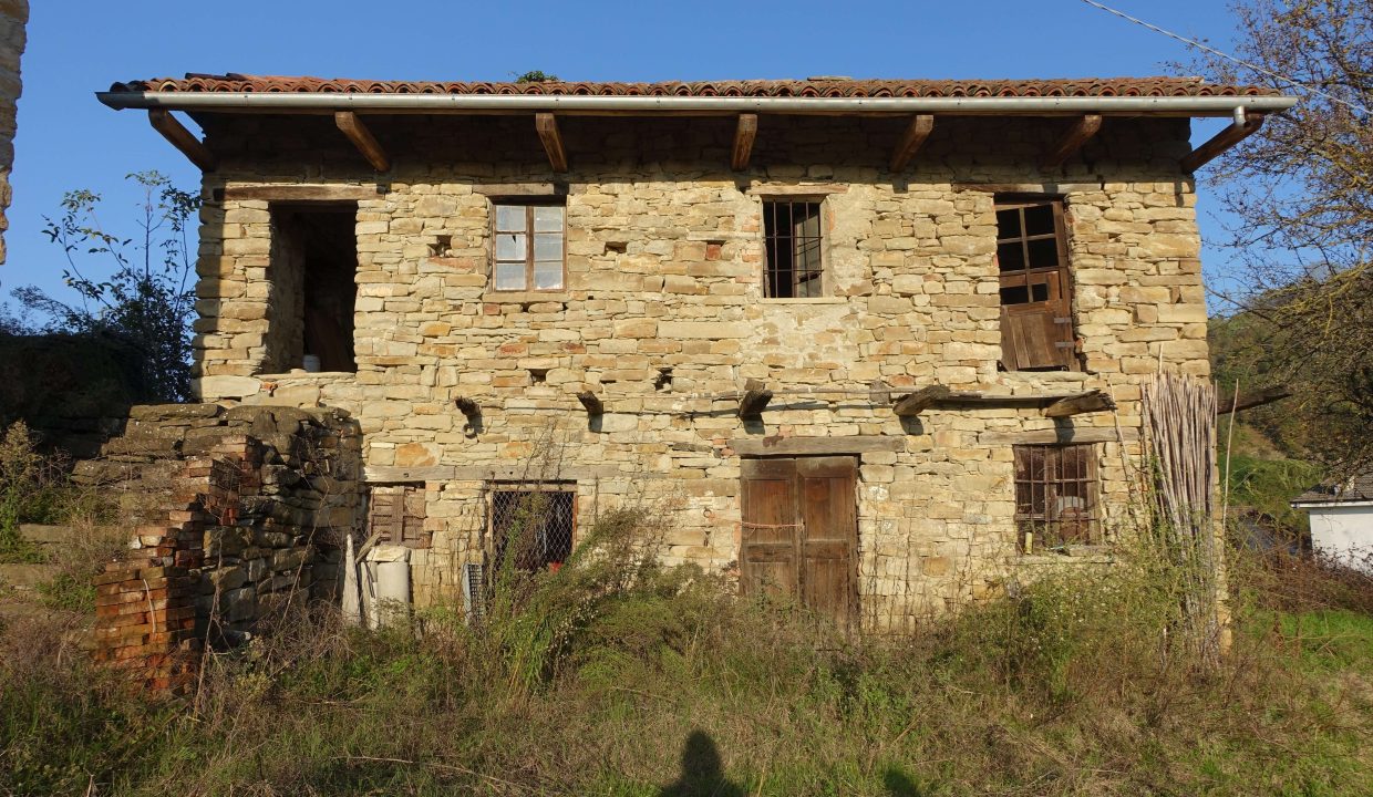 CP_1618_cascina_pietra_stoneproperty_langhe_piemonte_caseinpiemonte_elianne_realestate_unesco (18)