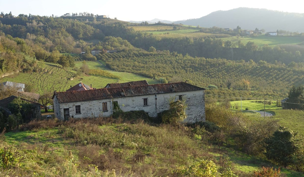 CP_1618_cascina_pietra_stoneproperty_langhe_piemonte_caseinpiemonte_elianne_realestate_unesco (22)