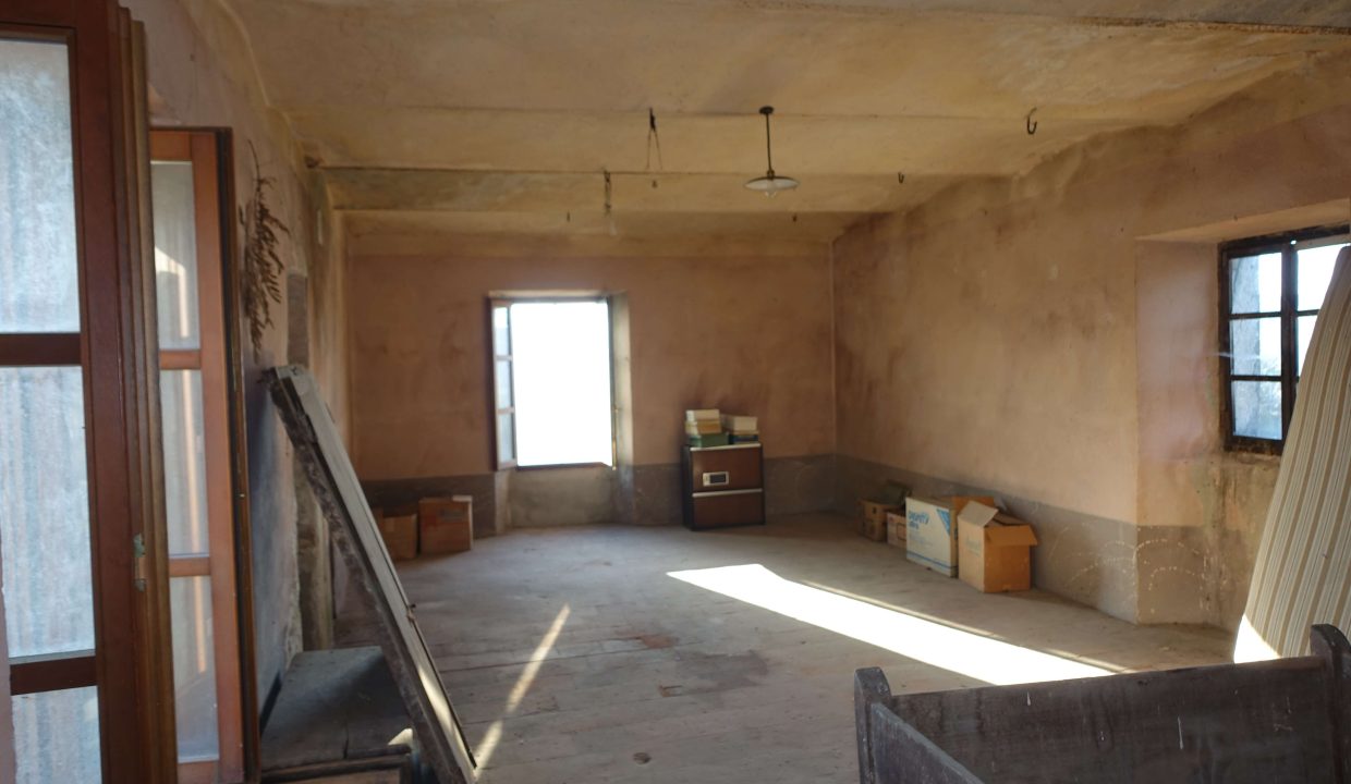 CP_1618_cascina_pietra_stoneproperty_langhe_piemonte_caseinpiemonte_elianne_realestate_unesco (6)