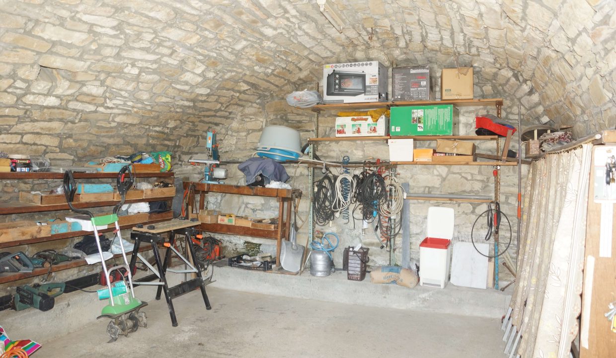 caseinpiemonte-realestate-fabiana-elianne-roccaverano-robiola-unesco-barbera-stonehouse-piemonte-langhe-cp-1389 (15)