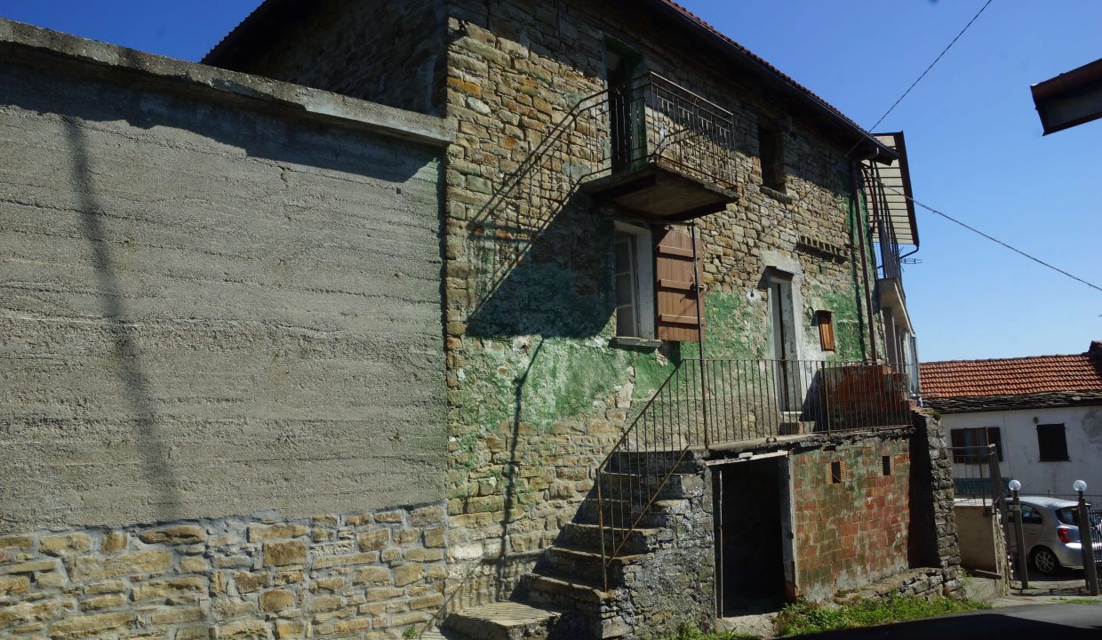 caseinpiemonte-realestate-fabiana-elianne-roccaverano-robiola-unesco-barbera-stonehouse-piemonte-langhe-cp-1389 (4)