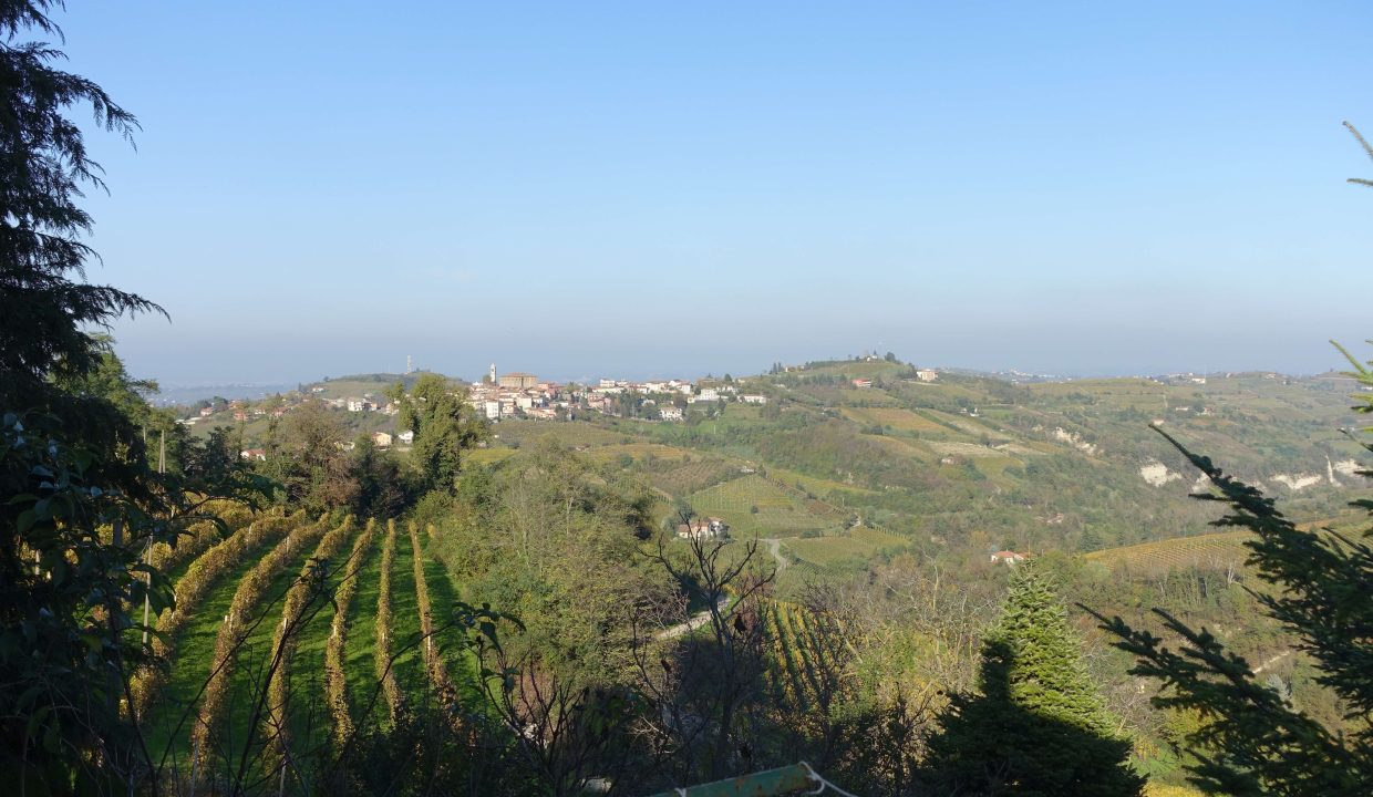 caseinpiemonte_fabiana_elianne_realestate_mango_unesco_piemonte_stone_cascina_views_panoramic_moscato (18)