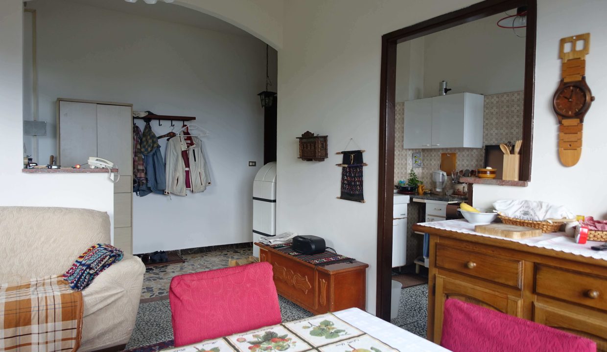 caseinpiemonte_fabiana_elianne_realestate_mango_unesco_piemonte_stone_cascina_views_panoramic_moscato (2)