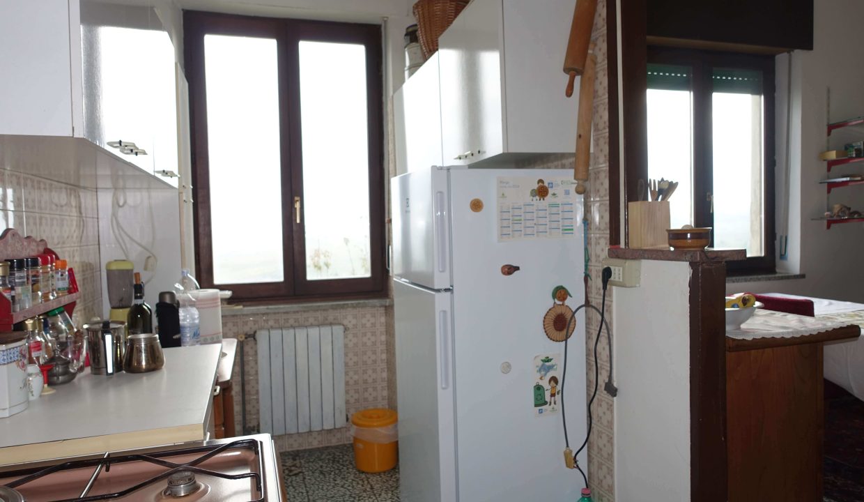 caseinpiemonte_fabiana_elianne_realestate_mango_unesco_piemonte_stone_cascina_views_panoramic_moscato (4)