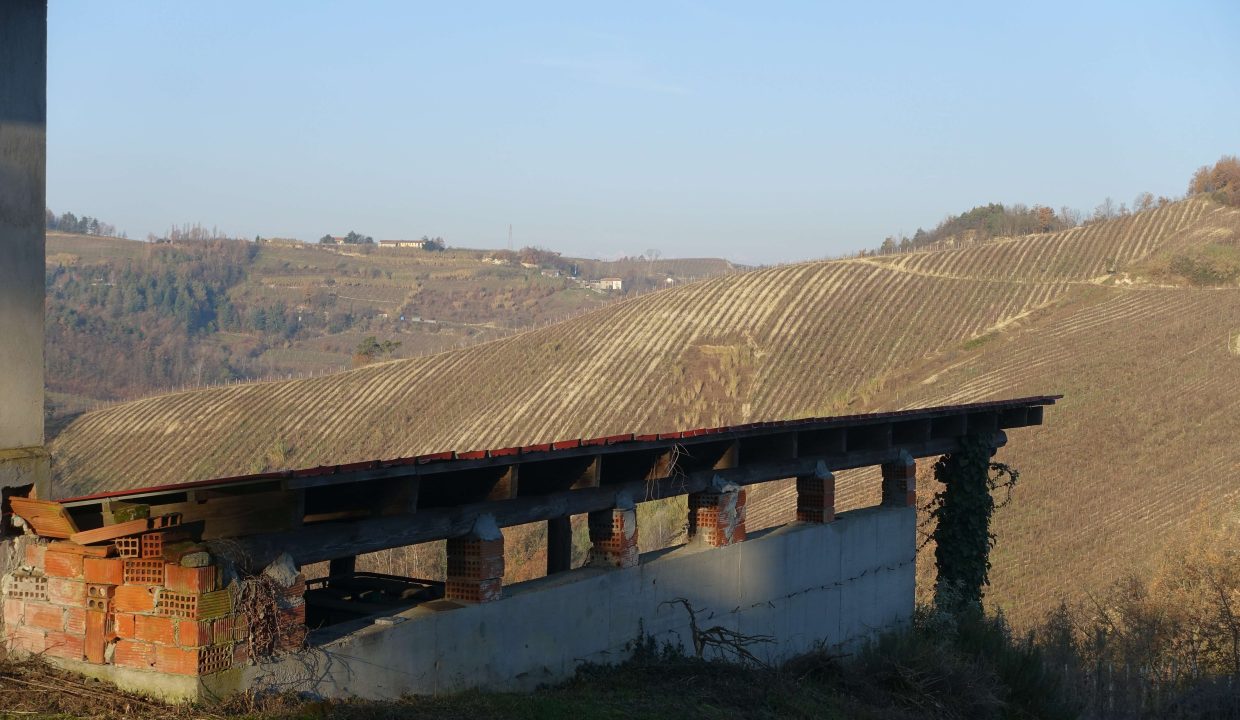 CP-1629_piemonte_stone_pietra_cascina_sessame_caseinpiemonte_elianne_fabiana_unesco_realestate (4)