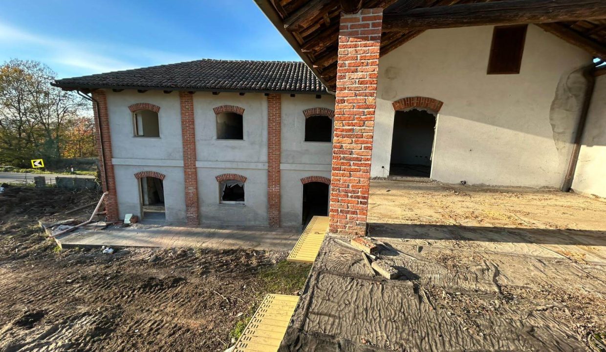 CM-1633_rocca_emmeffe_elianne_fabian_caseinpiemonte_casainpiemonte_realestate_unesco_asti_monferrato (3)