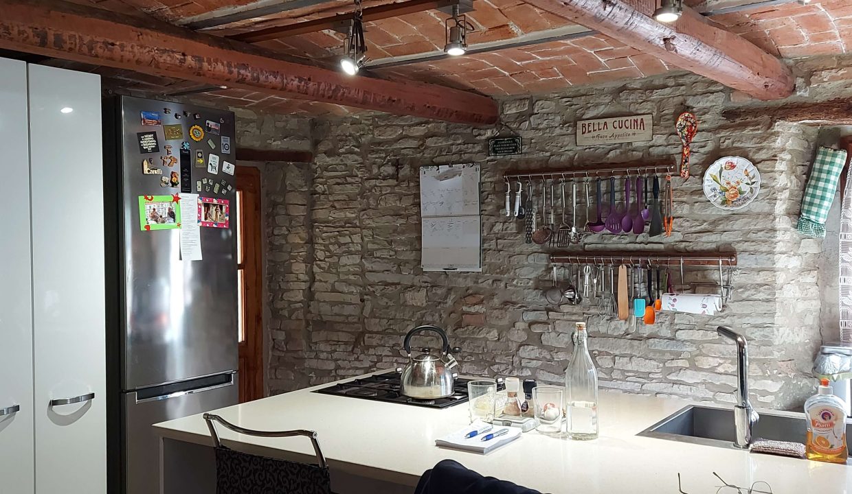 CP-1638_canelli_cassinasco_unesco_barbera_fabiana_elianne_monferrato_caseinpiemonte_realestate_forest_woods (16)