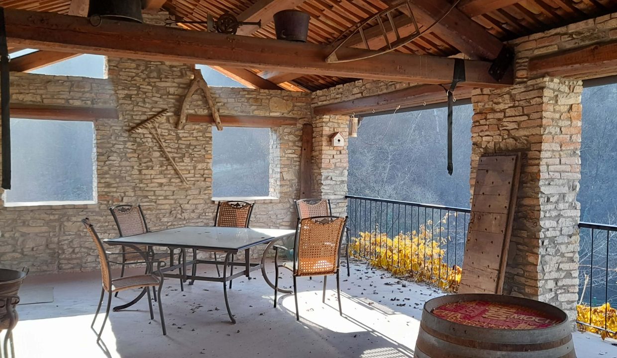 CP-1638_canelli_cassinasco_unesco_barbera_fabiana_elianne_monferrato_caseinpiemonte_realestate_forest_woods (8)