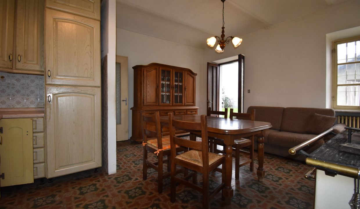 _Asti_CaseinPiemonte_Barbera_Monferrato_UNESCO_Cascina_3517