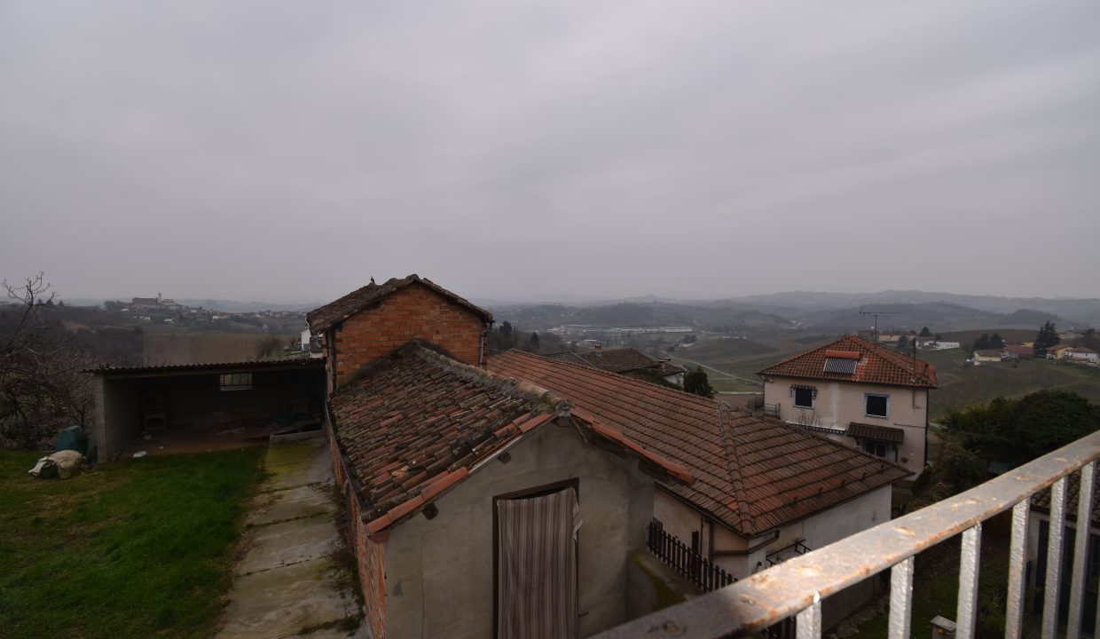 _Asti_CaseinPiemonte_Barbera_Monferrato_UNESCO_Cascina_3556