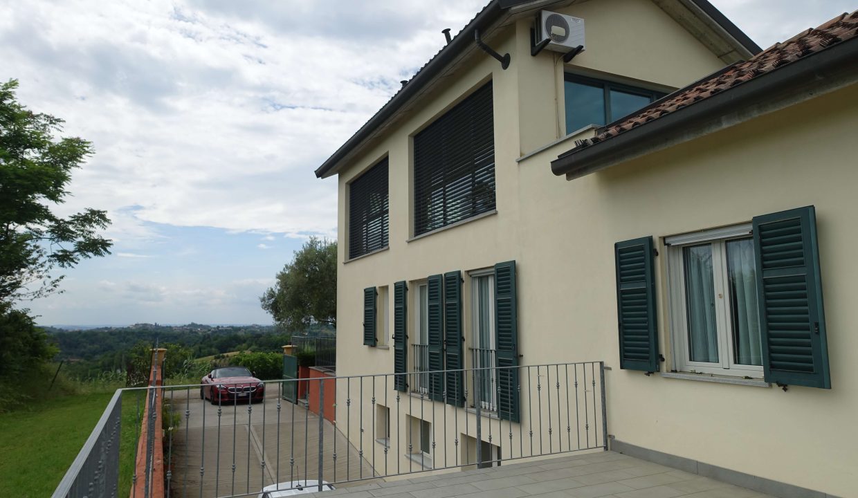 CP-1582_mombercelli_piemonte_elianne_fabiana_unesco_nizza_barbera_realestate_homesinpiemonte_caseinpiemonte ( (16)