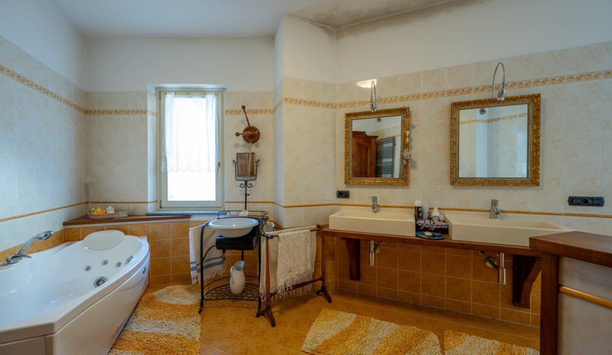 CaseinPiemonte_Cortanze_Monferrato_immobiliare_Barbera_cp-1658.jpg_9424