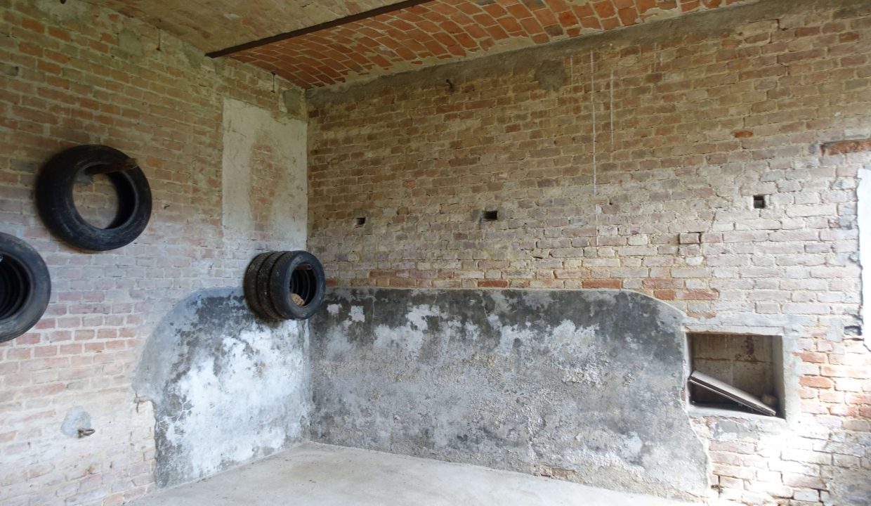 CaseinPiemonte_Fontanile_Monferrato_Barbera_cp-1656.jpg08115