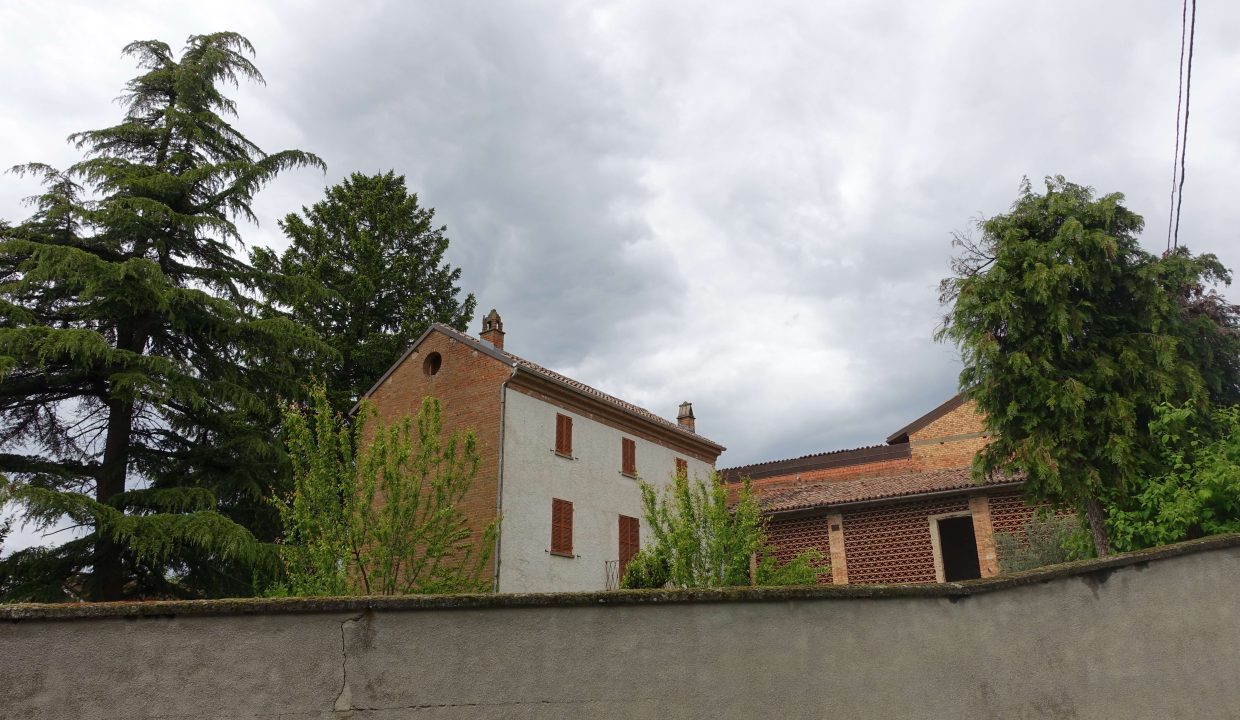 CaseinPiemonte_Fontanile_Monferrato_Barbera_cp-1656.jpg08124