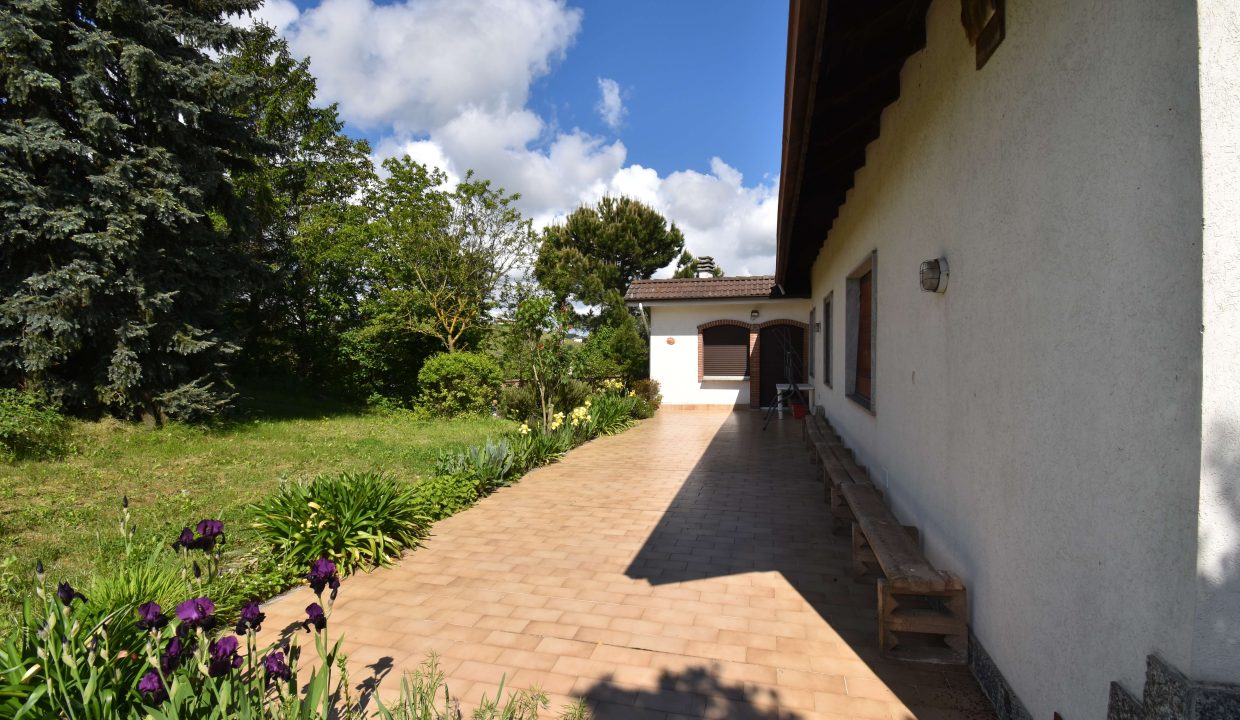 CaseinPiemonte_Roncogennaro_Bistagno_Monferrato_immobiliare_Barbera_cp-1658.jpg_3996