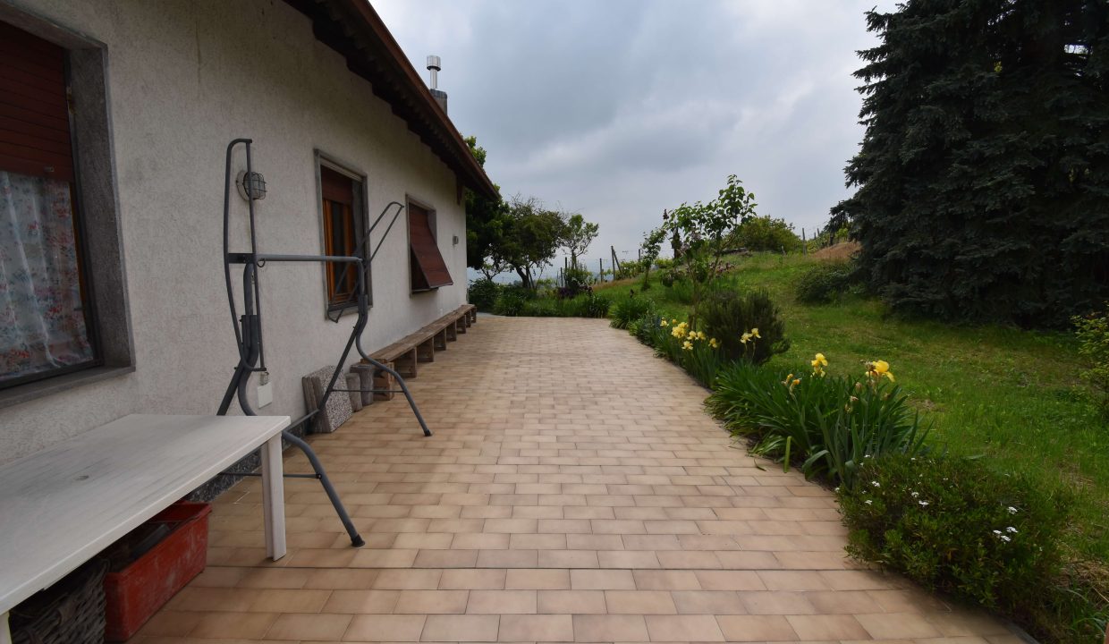 CaseinPiemonte_Roncogennaro_Bistagno_Monferrato_immobiliare_Barbera_cp-1658.jpg_4060