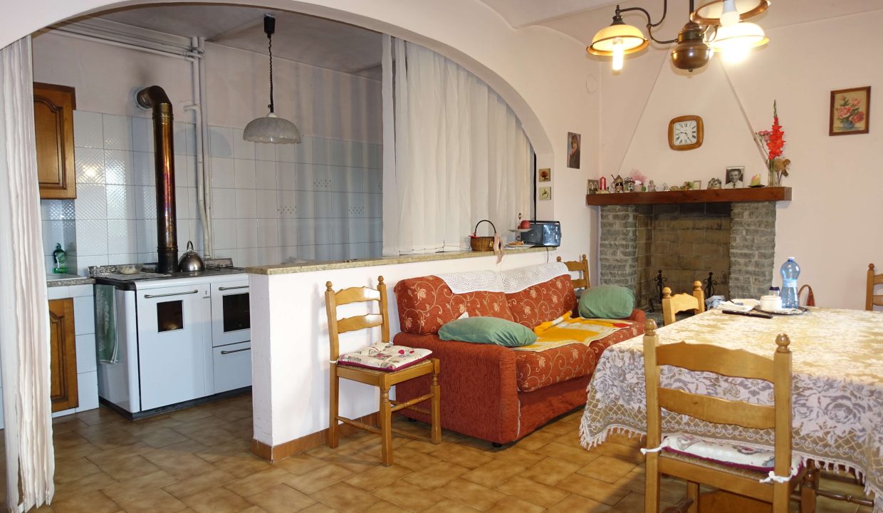 CP-1484_caseinpiemonte_fabiana_elianne_unesco_repergo_barbera_nizza_piemonte_homesinpiemonte_realestate (18)