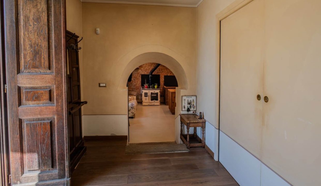 CaseinPiemonte_Cortandone_Monferrato_Immobiliare_barbera_cm-1678.jpg_1181