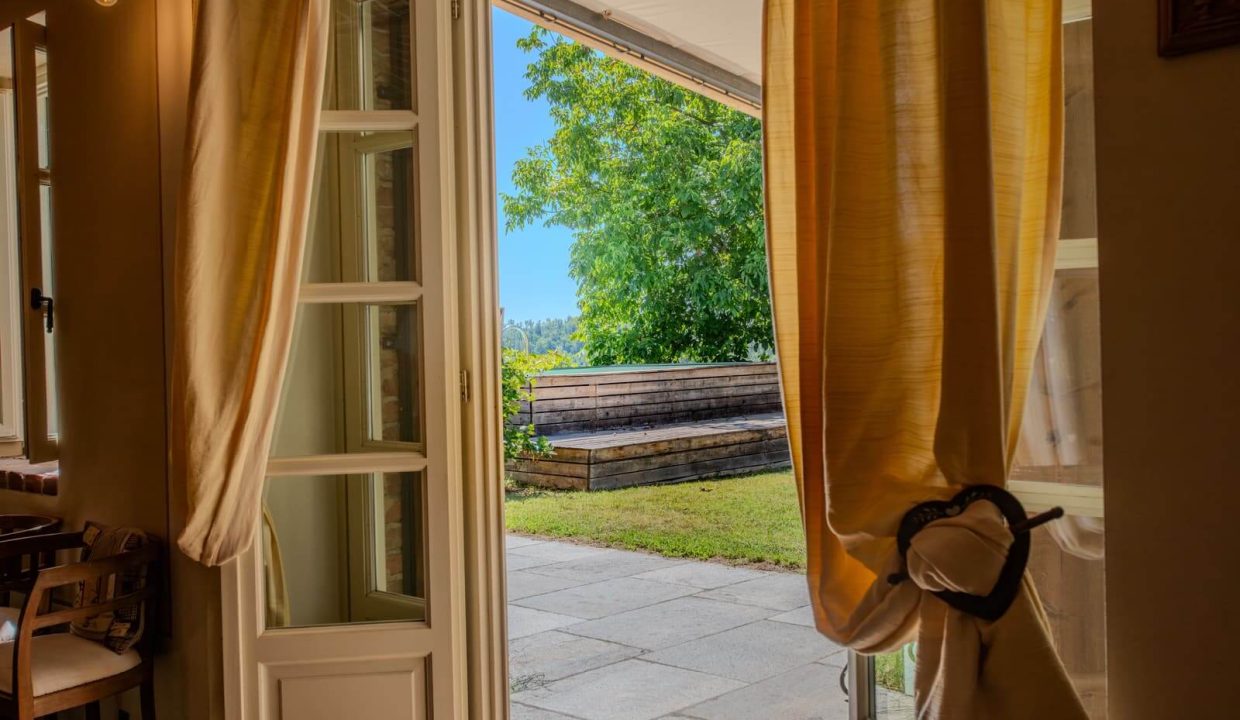 CaseinPiemonte_Cortandone_Monferrato_Immobiliare_barbera_cm-1678.jpg_1249