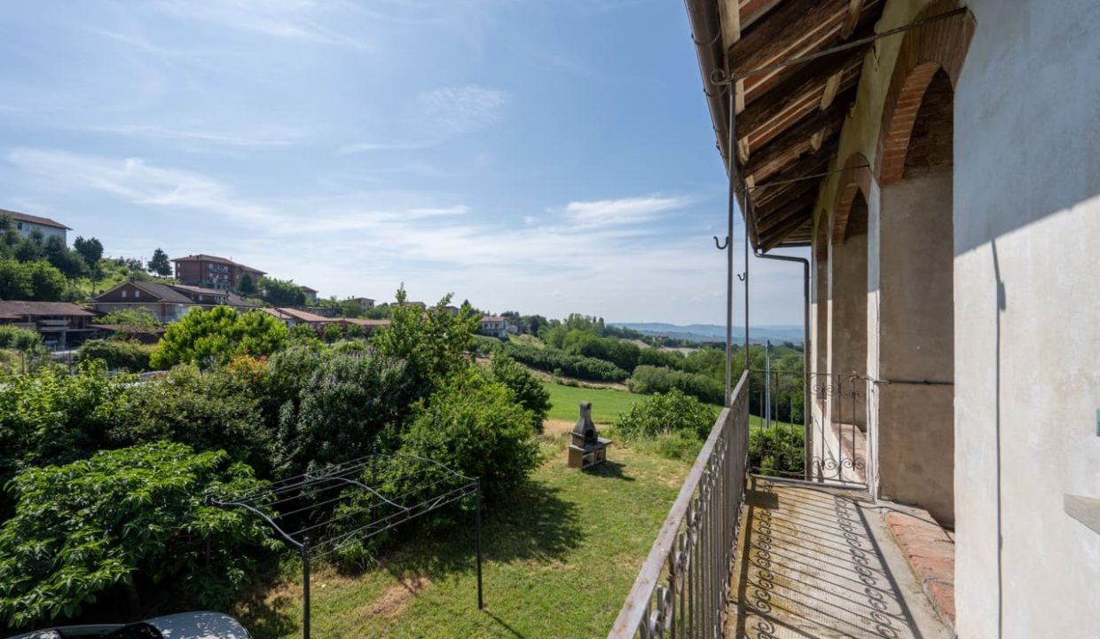 CaseinPiemonte_Roddino_Langhe_immobiliare_CP-1675.jpg_0916 Large