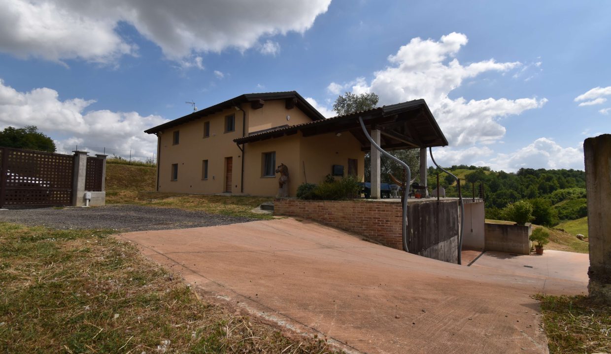 CaseinPiemonte_Viglianod'Asti_Monferrato_Immobiliare_barbera_cm-1679.jpg_0398