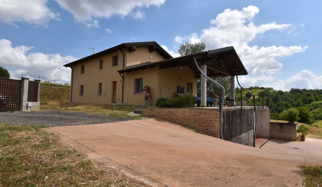 CaseinPiemonte_Viglianod'Asti_Monferrato_Immobiliare_barbera_cm-1679.jpg_0399