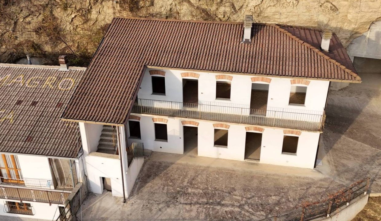 xxl (3)CaseinPiemonte_Cornelianod'Alba_Roero_Immobiliare_arneis_cm1677