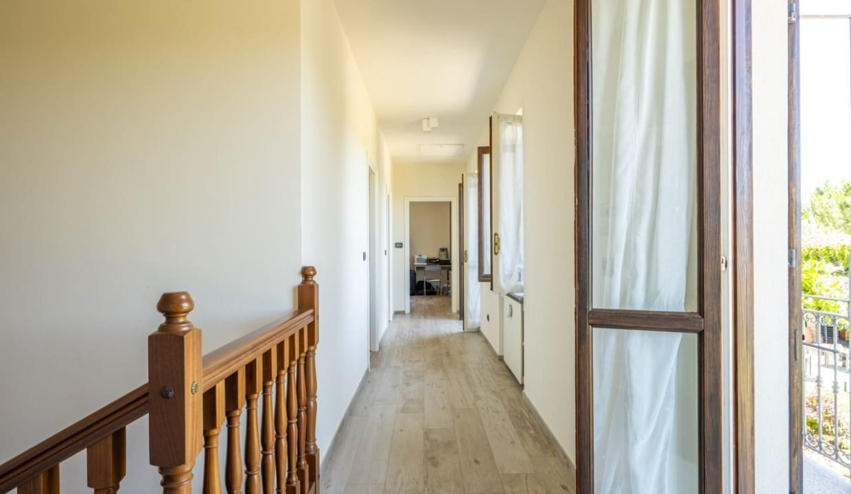 caseinpiemonte_sandamianodasti_roero_barbera_nebbiolo_pool_cascina_bb_cl-1684_1022 Large