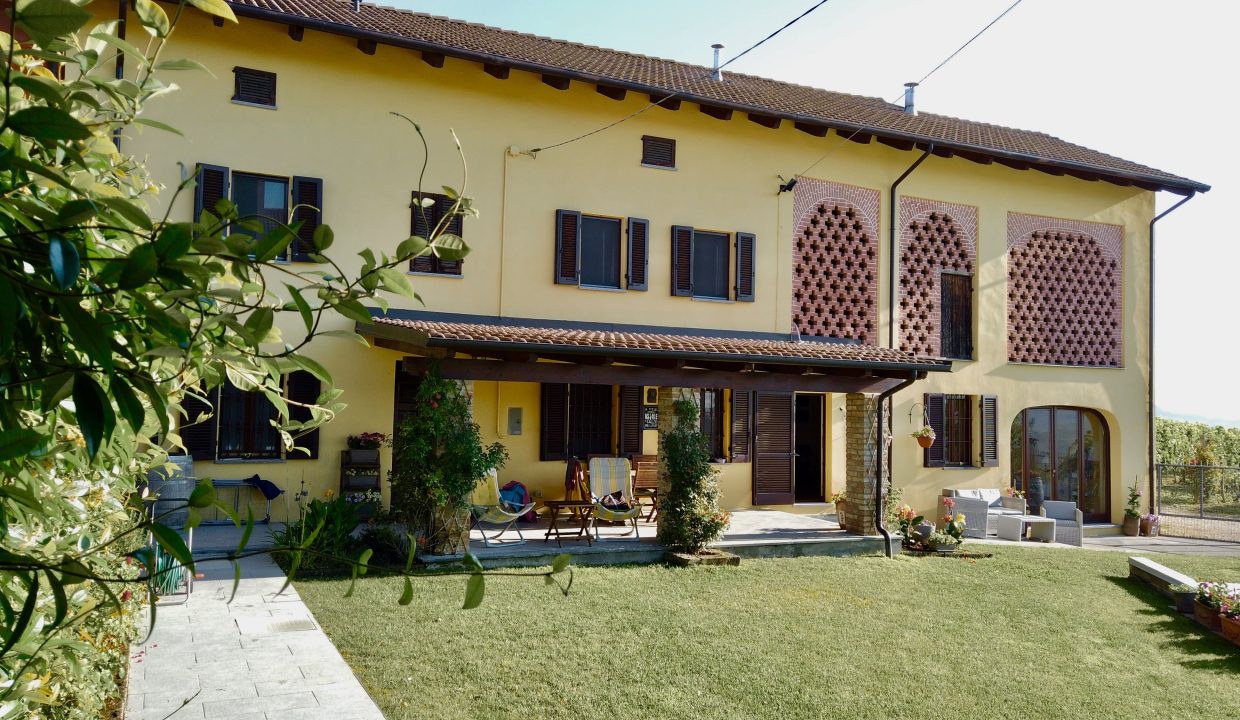 CaseinPiemonte_AglianoTerme_Monferrato_Immobiliare_barbera_cm-1687.jpg_0308