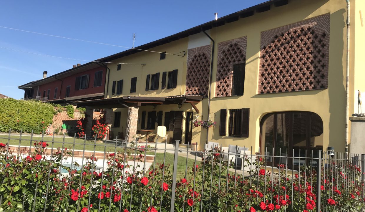 CaseinPiemonte_AglianoTerme_Monferrato_Immobiliare_barbera_cm-1687.jpg_4314