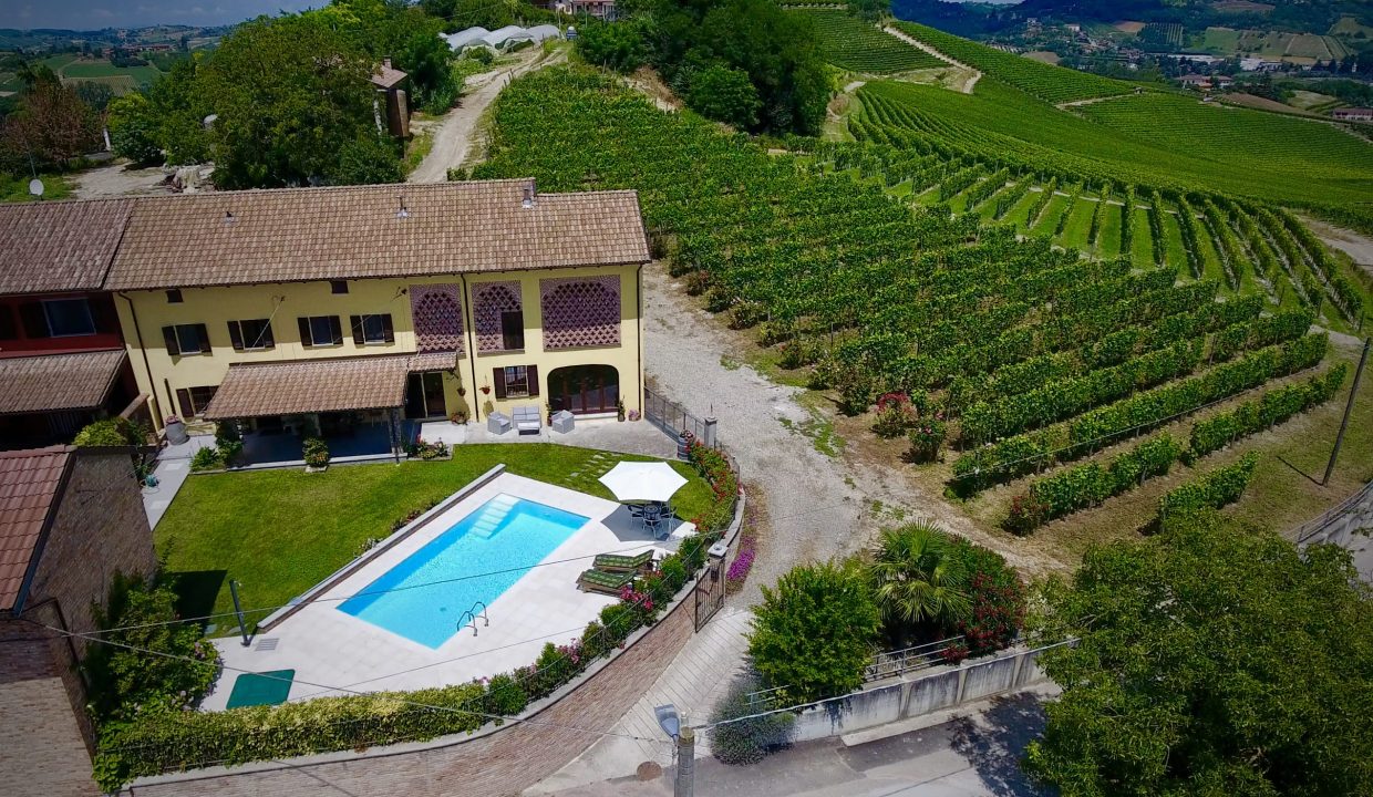 CaseinPiemonte_AglianoTerme_Monferrato_Immobiliare_barbera_cm-1687_16.14