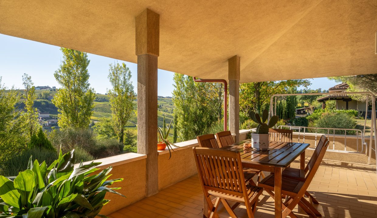 CaseinPiemonte_Barbaresco_TreStelle_Langhe_Immobiliare_barbaresco_nebbiolo_cl-1685_2019