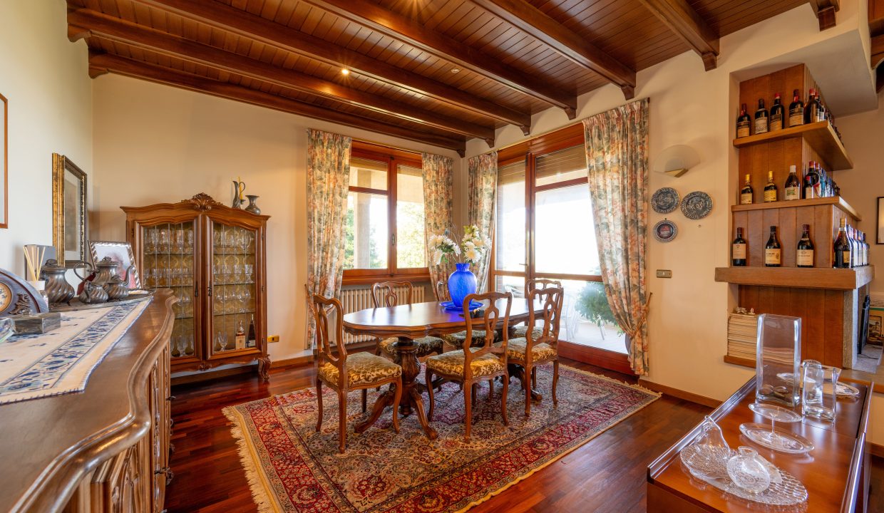 CaseinPiemonte_Barbaresco_TreStelle_Langhe_Immobiliare_barbaresco_nebbiolo_cl-1685_2069