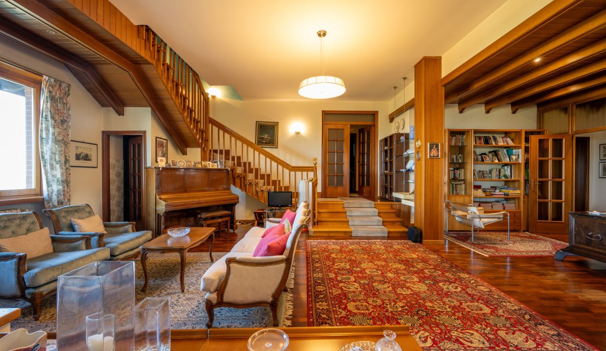 CaseinPiemonte_Barbaresco_TreStelle_Langhe_Immobiliare_barbaresco_nebbiolo_cl-1685_2073