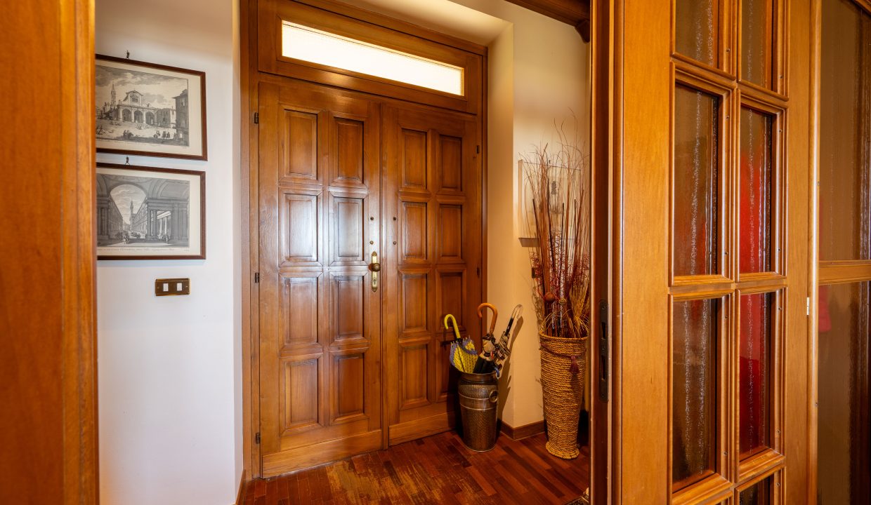 CaseinPiemonte_Barbaresco_TreStelle_Langhe_Immobiliare_barbaresco_nebbiolo_cl-1685_2078