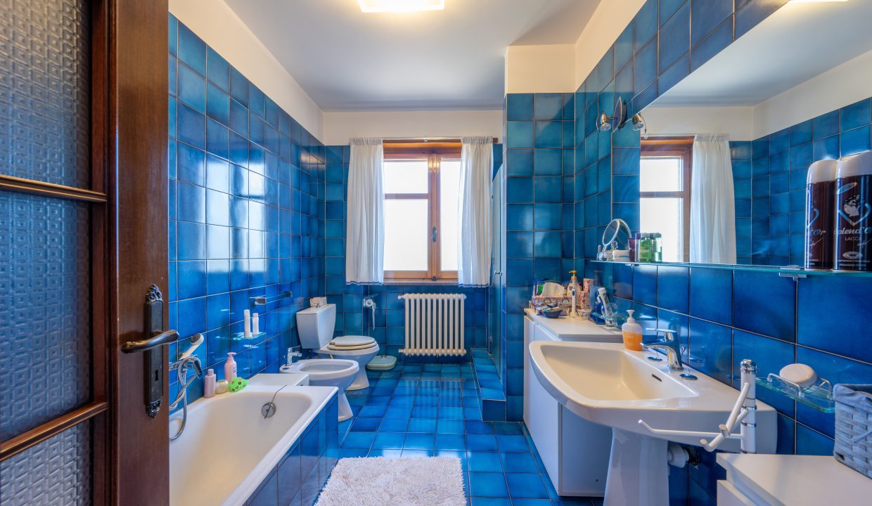 CaseinPiemonte_Barbaresco_TreStelle_Langhe_Immobiliare_barbaresco_nebbiolo_cl-1685_2094